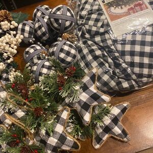 Buffalo Check Christmas Holiday Home Decor 🎅🏼